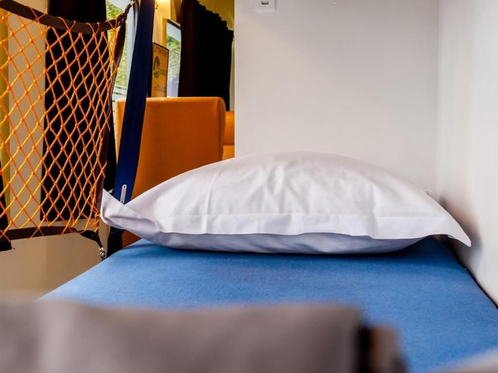 Hébergement Insolite Picasso Lanester Szoba fotó